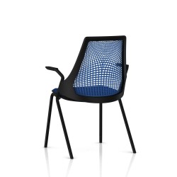 Chaise visiteur Sayl Side Chair Herman Miller Noir / 4 Pieds - Patins / Dossier Suspension Berry Blue / Assise Tissu Scuba
