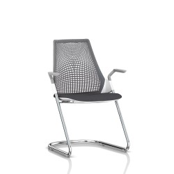 Chaise visiteur Sayl Side Chair Herman Miller Chrome / Dossier Suspension Slate Grey / Assise Tissu Krabi
