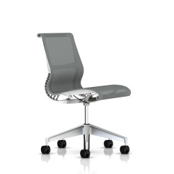 Chaise de réunion Setu Herman Miller H-Alloy / Roulettes / Structure Studio White / Lyris Alpine