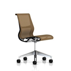 Chaise de réunion Setu Herman Miller Alu Semi Poli / Structure Graphite / Lyris Mango