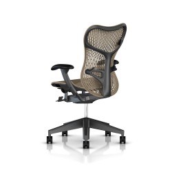 Fauteuil Mirra 2 Herman Miller Graphite / Triflex Cappuccino